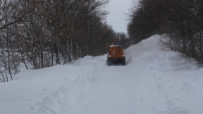 ПРОБИВАТ ПЪТИЩА В БЕДСТВАЩАТА ОБЩИНА ДОБРИЧКА 